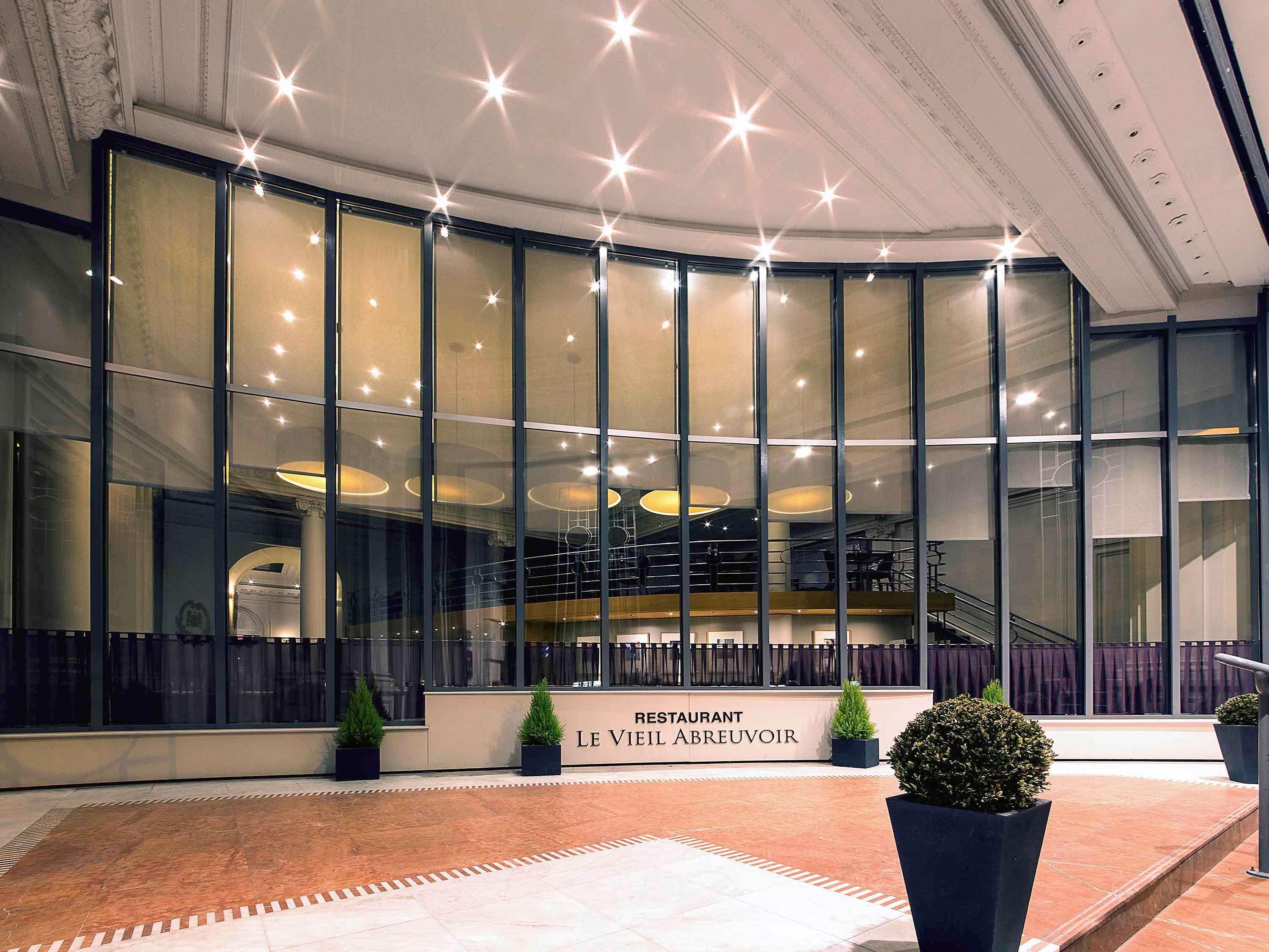 Mercure Lille Roubaix Grand Hotel Exteriör bild