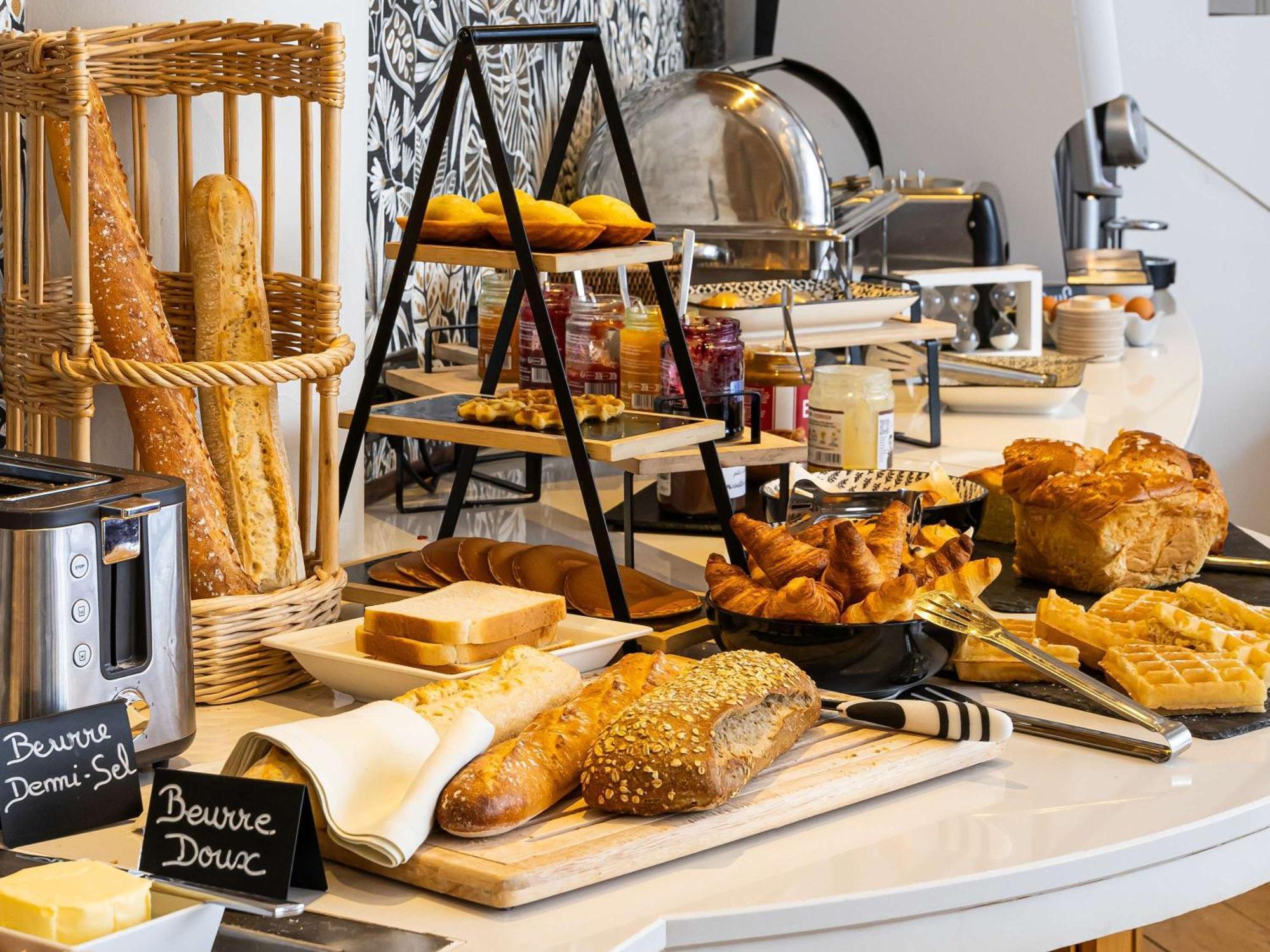 Mercure Lille Roubaix Grand Hotel Exteriör bild