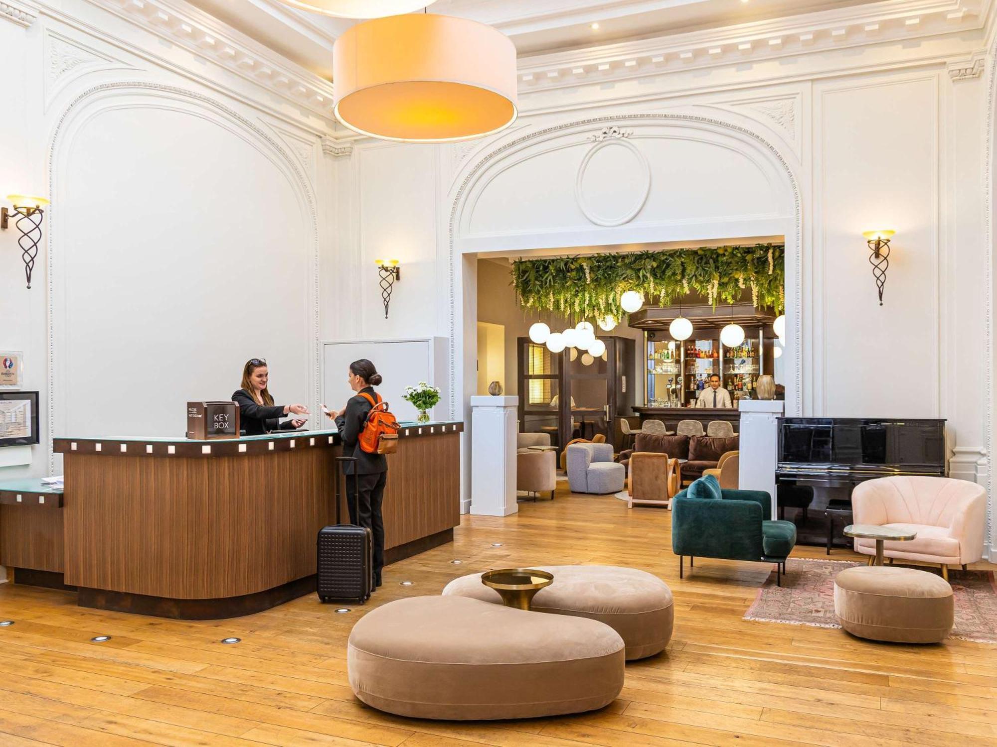 Mercure Lille Roubaix Grand Hotel Exteriör bild